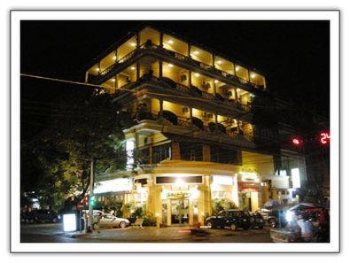 Trasak Pa-Em Hotel & Restaurant Phnom Penh Exteriör bild